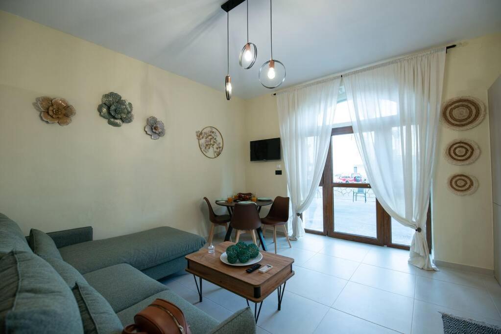 Perion Stone Sea Front Apartament