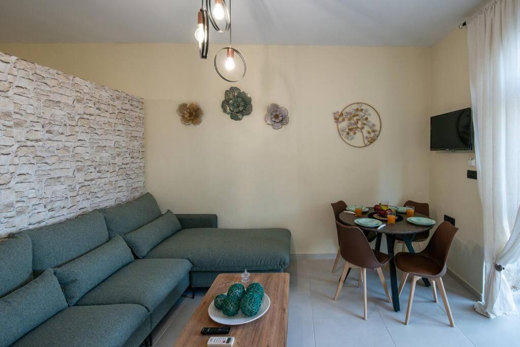 Perion Stone Sea Front * Kolymbari